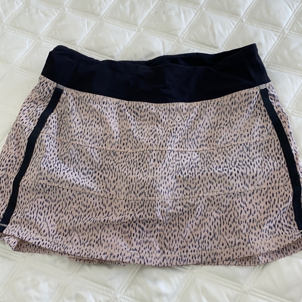 Lulu lemon tennis skirt size 6
